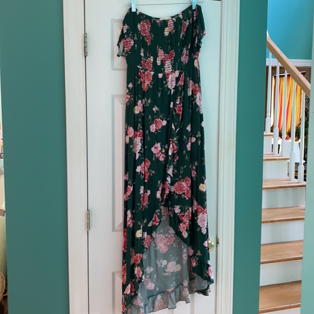Off the shoulder/strapless long dress